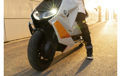 BMW nos muestra cómo será su nueva moto eléctrica